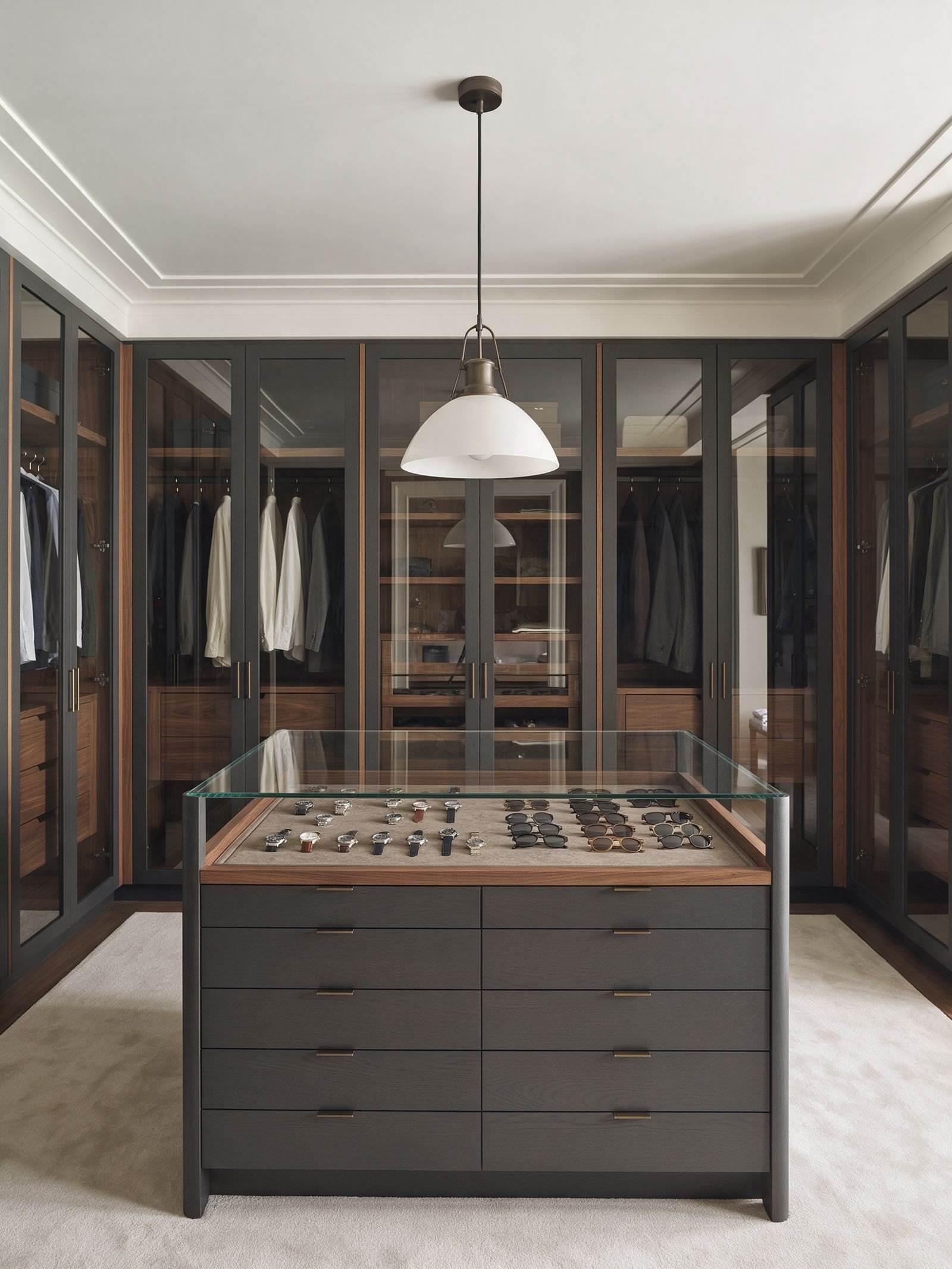 Island Walk-in